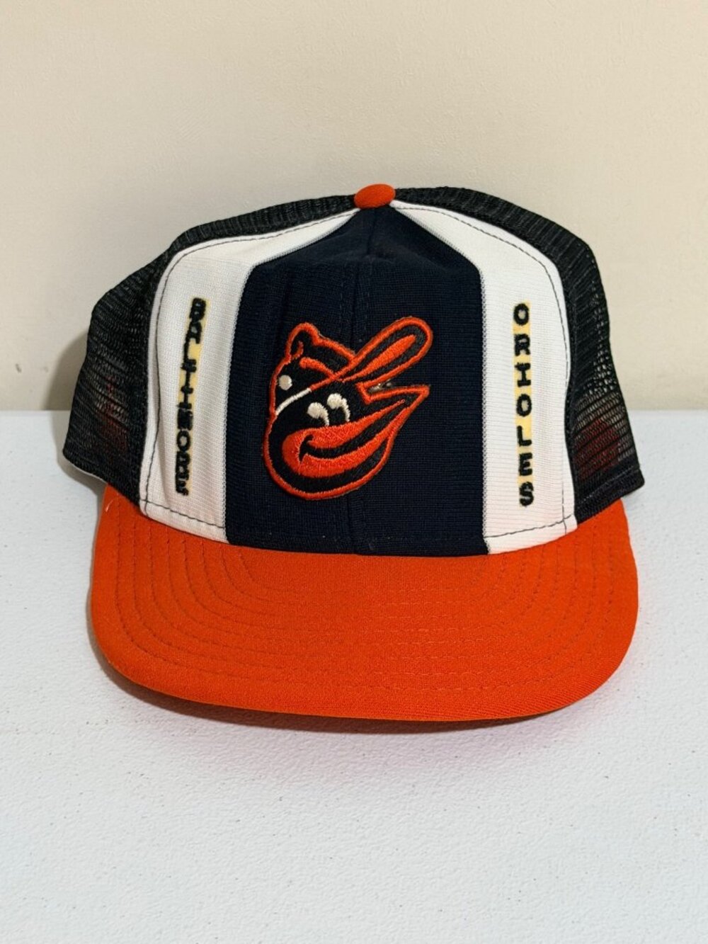 Baltimore Orioles Vintage Mesh Trucker Hat Snapback Large AJD Lucky Stripes